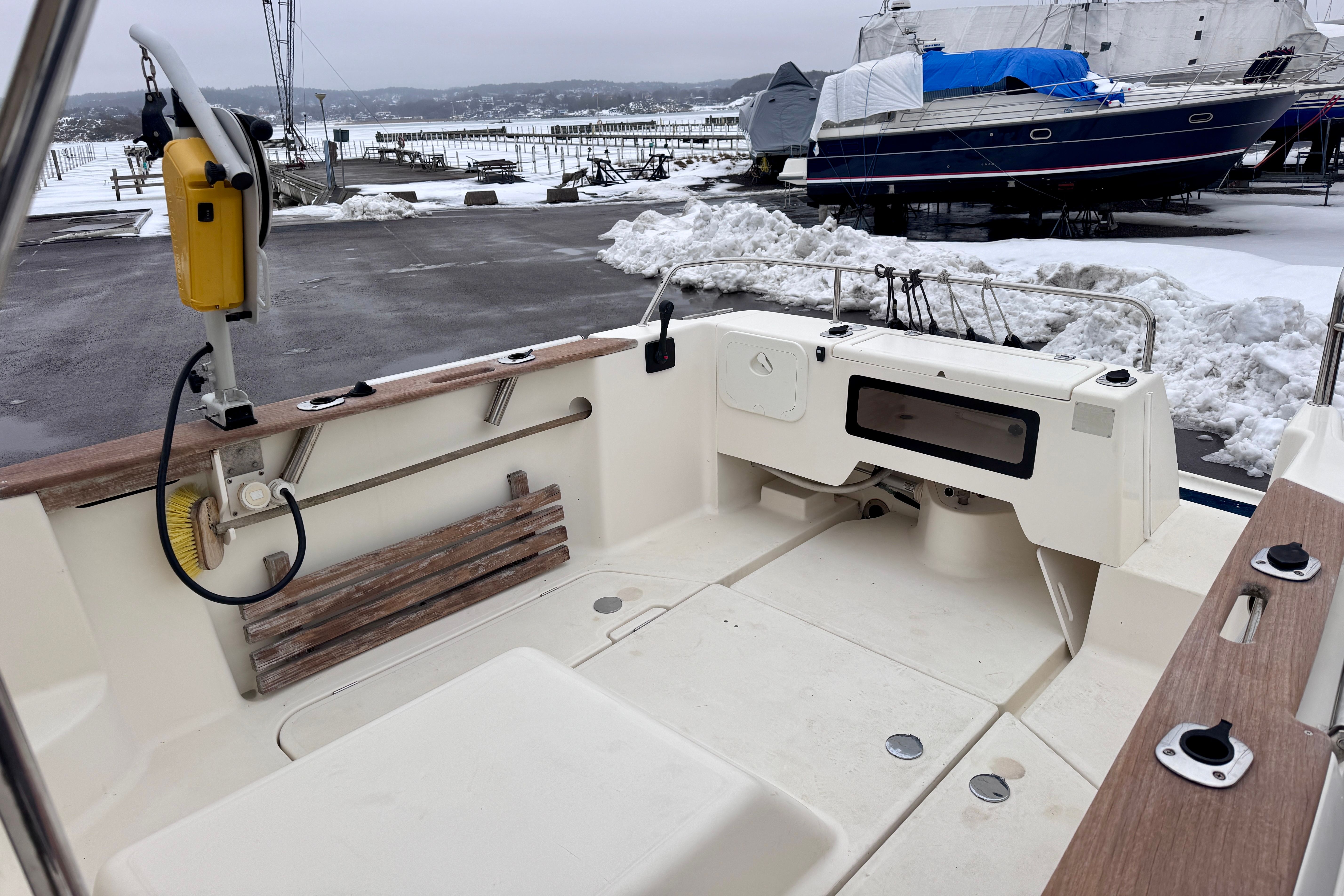 Arvor 215 fiskeutrustad