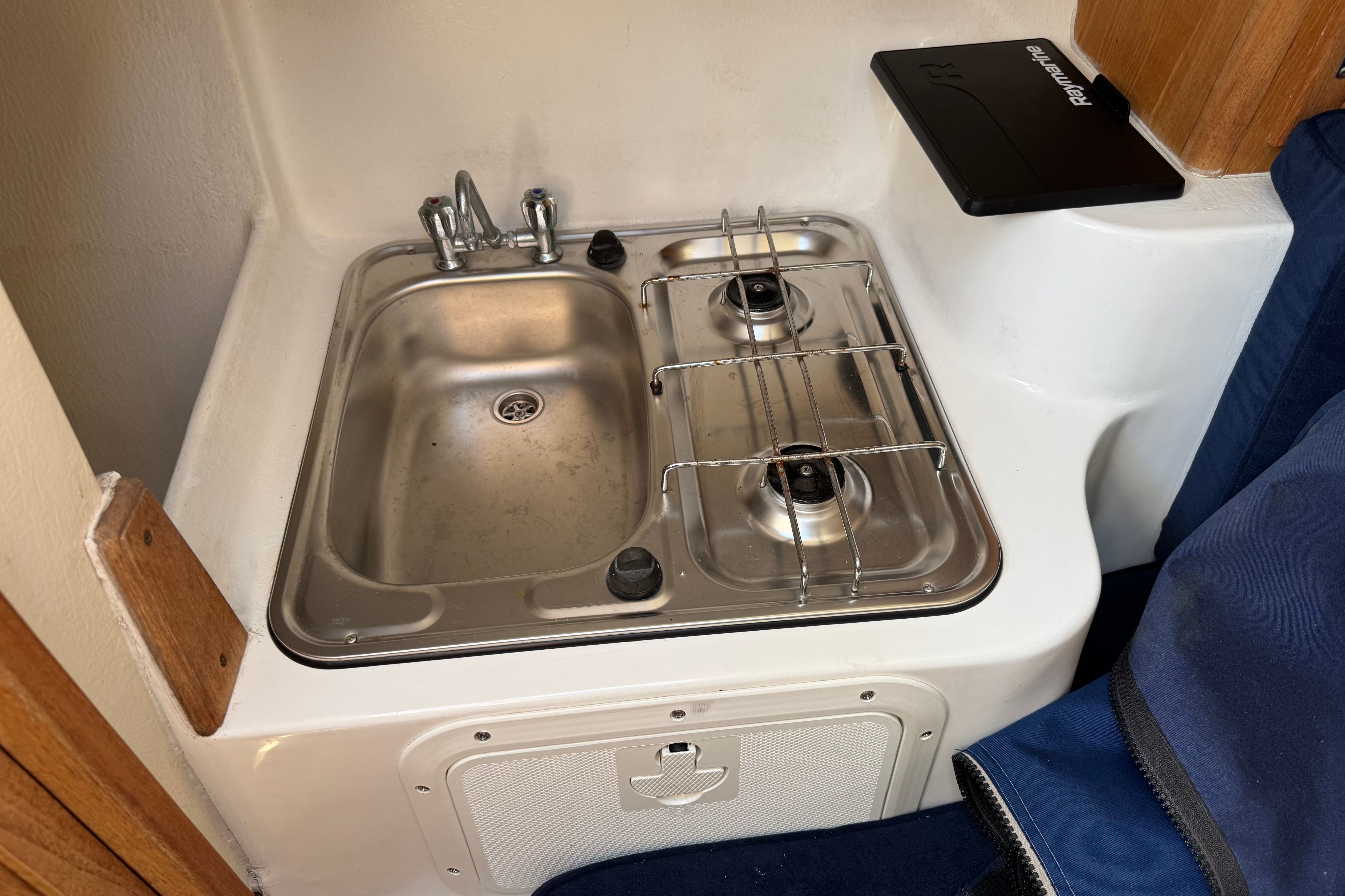 Sea Master 280 Walk Around (wa)