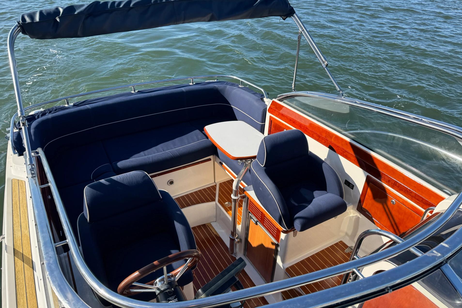 Aquador 23 DC
