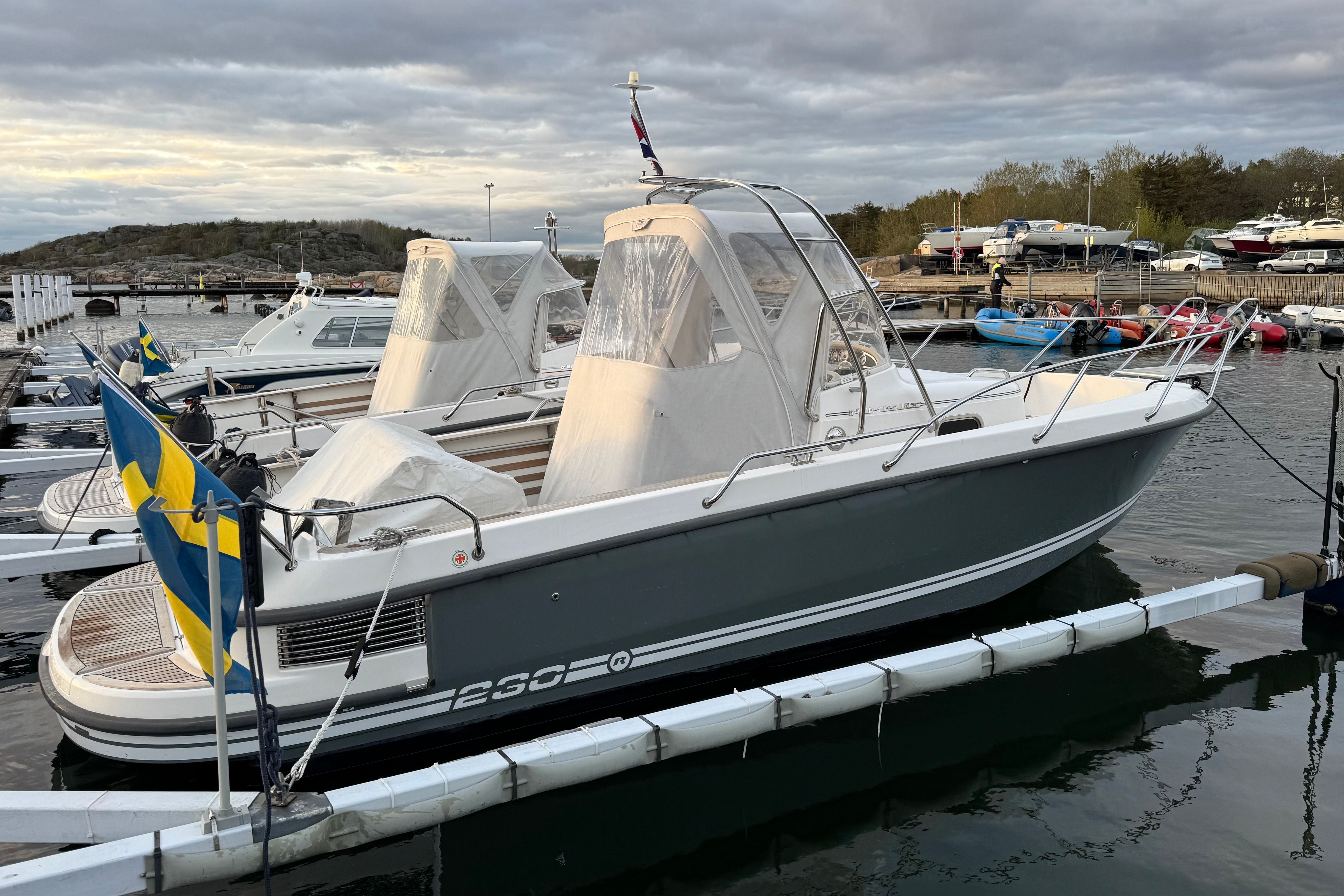 Nimbus 230 R Nova -Grå