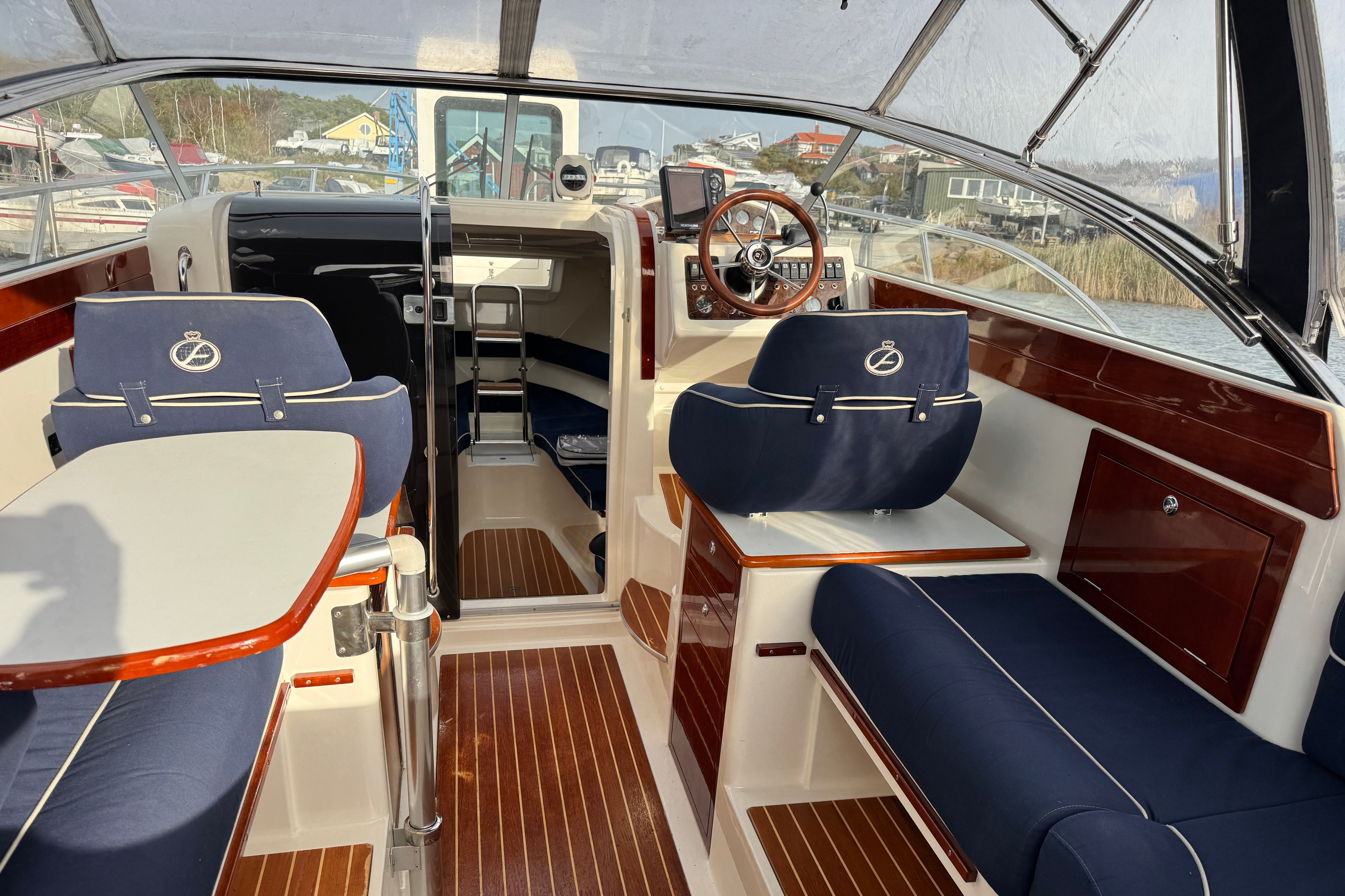 Aquador 23 DC