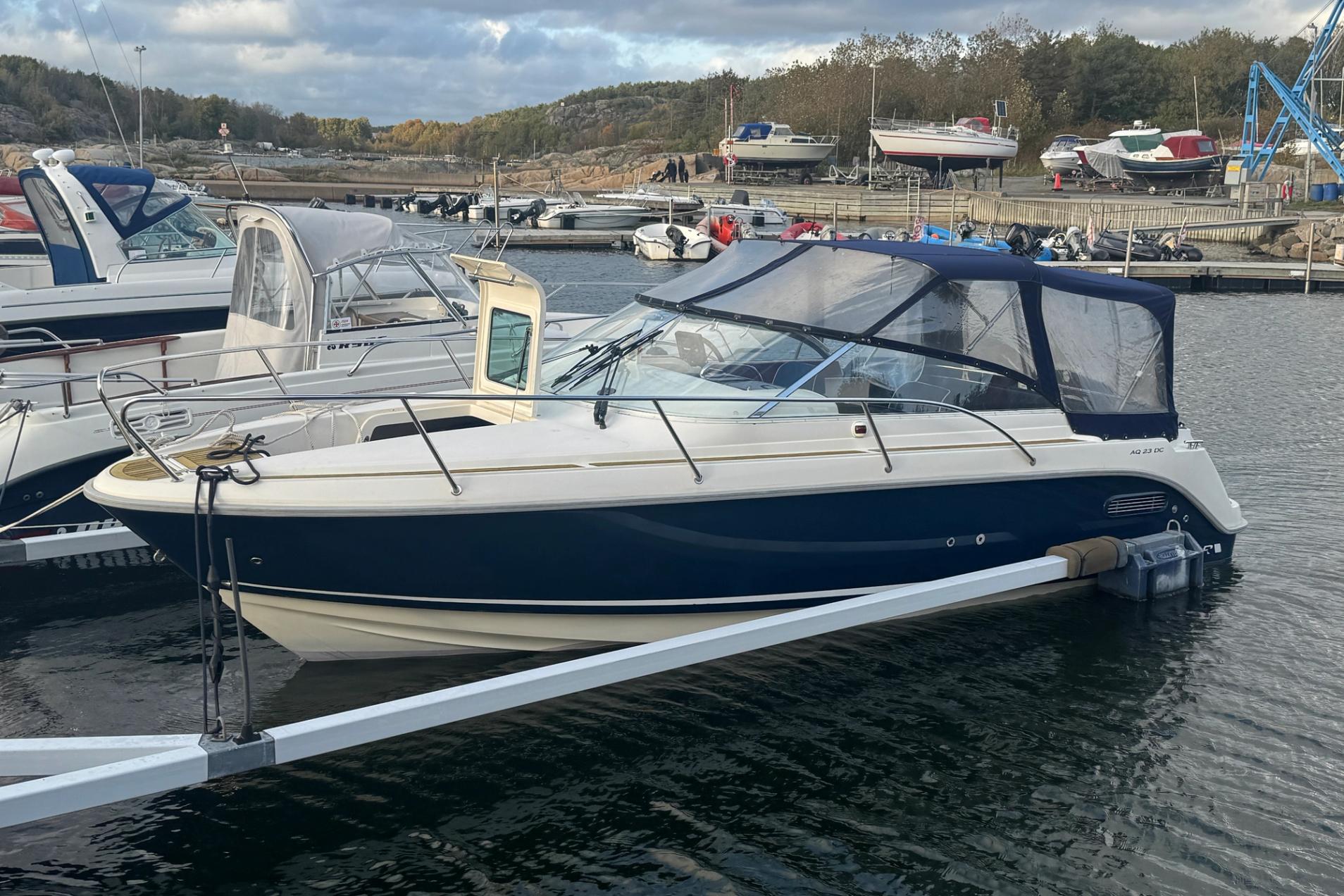 Aquador 23 DC