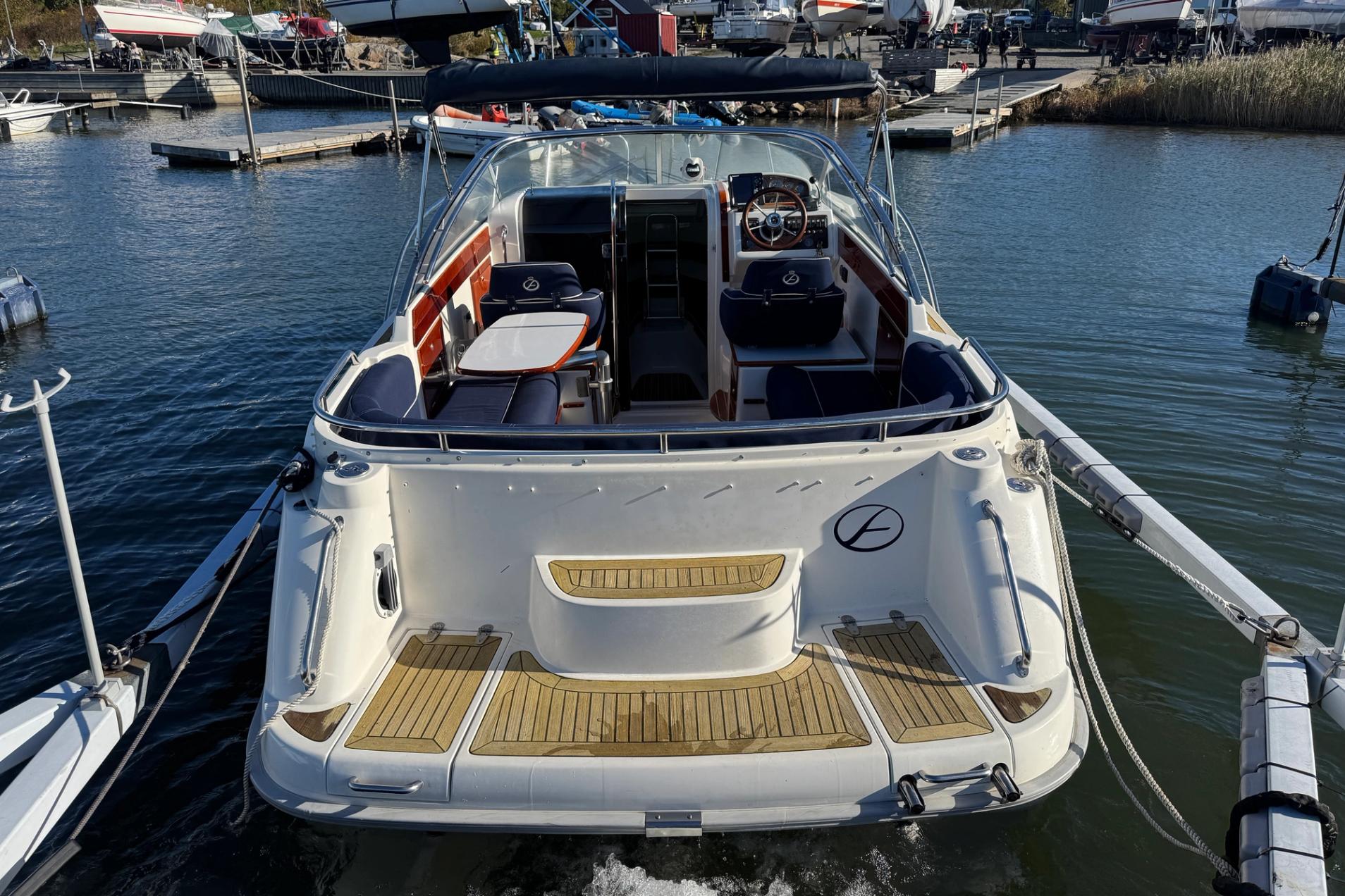 Aquador 23 DC