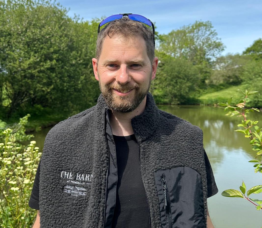 Oliver Searle, Groundskeeper