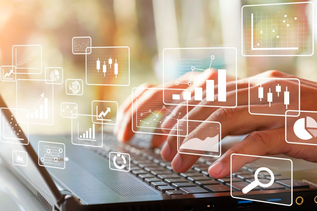 WooCommerce customer history can be accessed in WooCommerce analytics