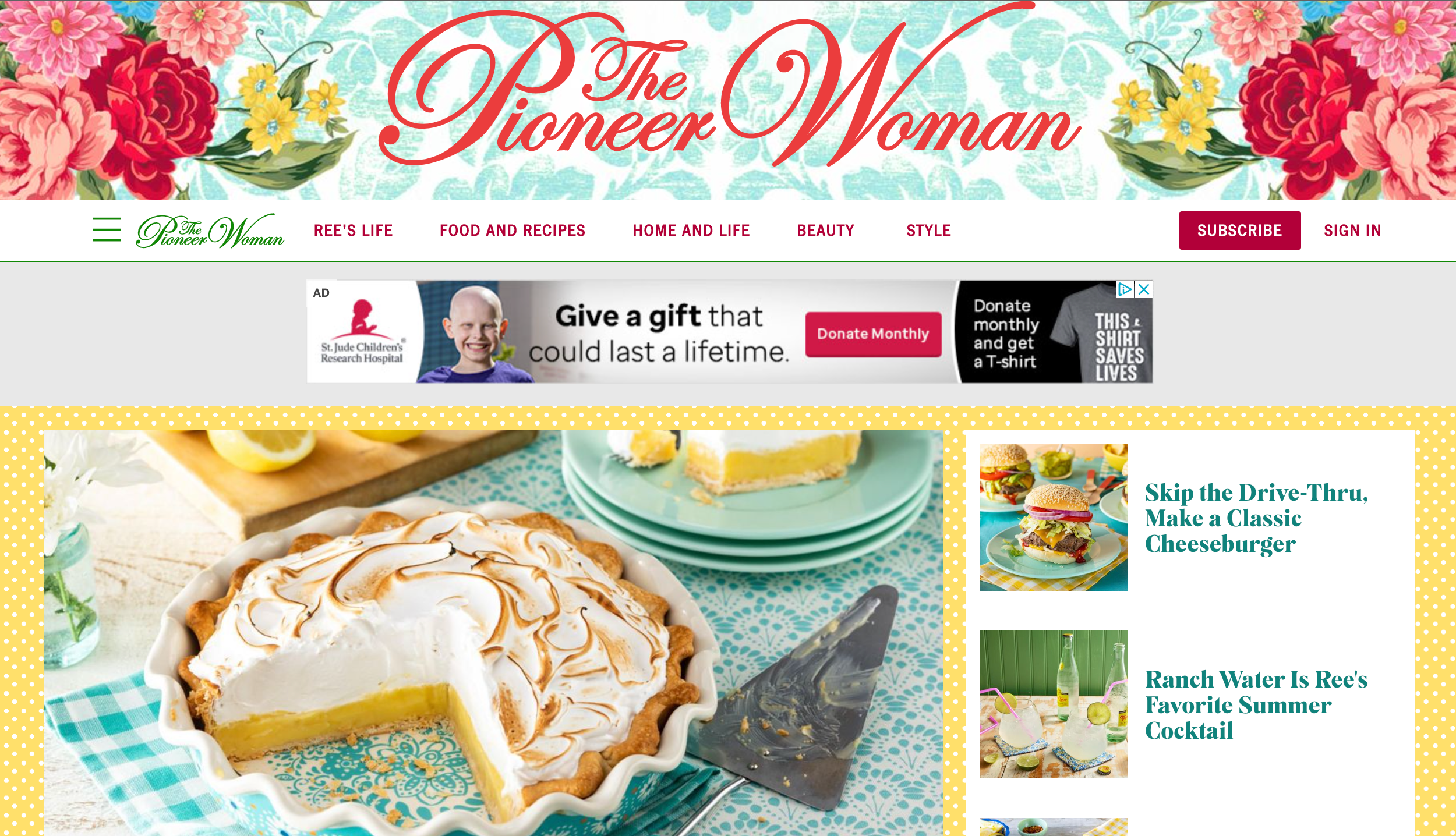 The Pioneer Woman's homepage showing colorful patterns and food.