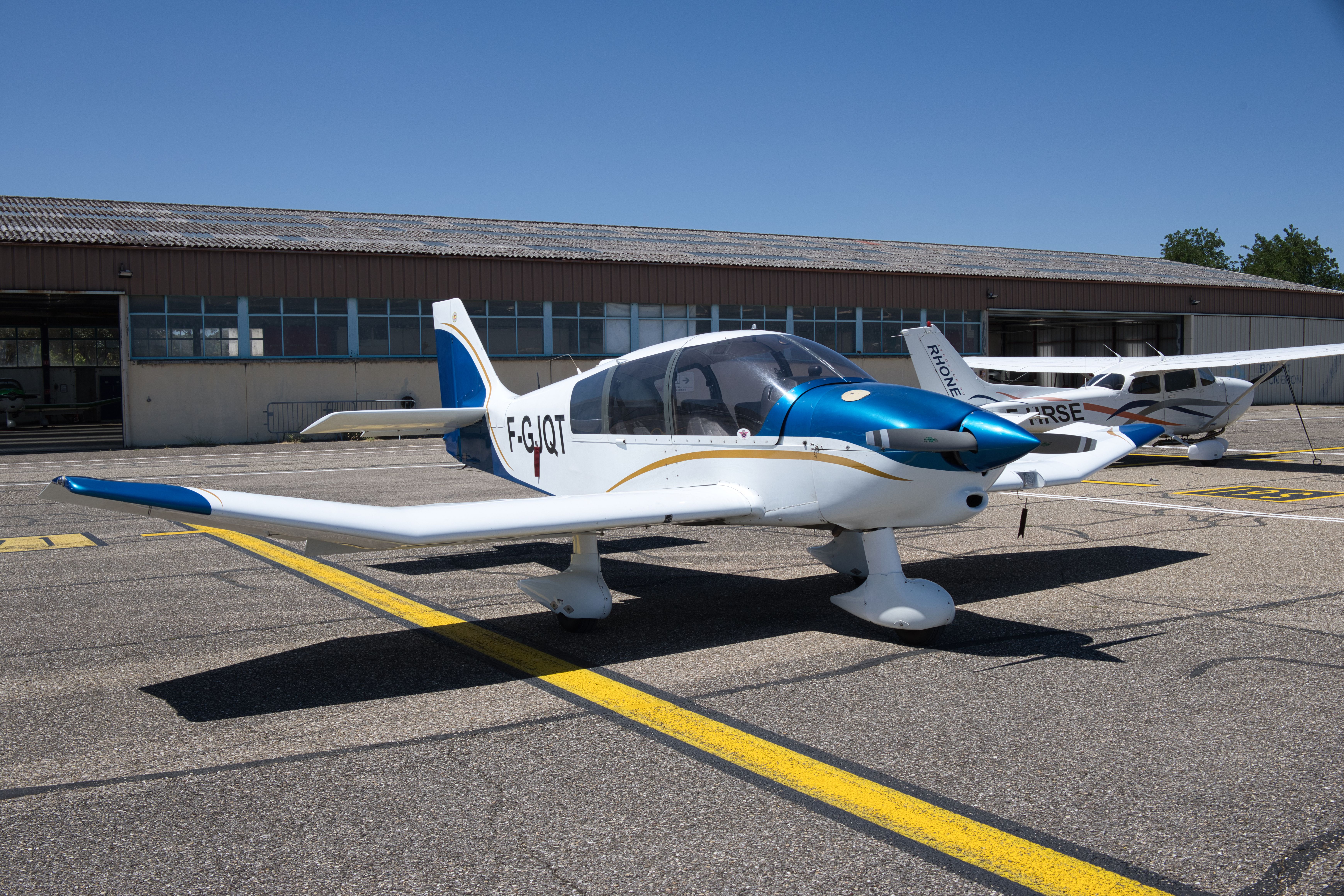 Robin DR400 F-GJQT des Ailes Lyonnaises