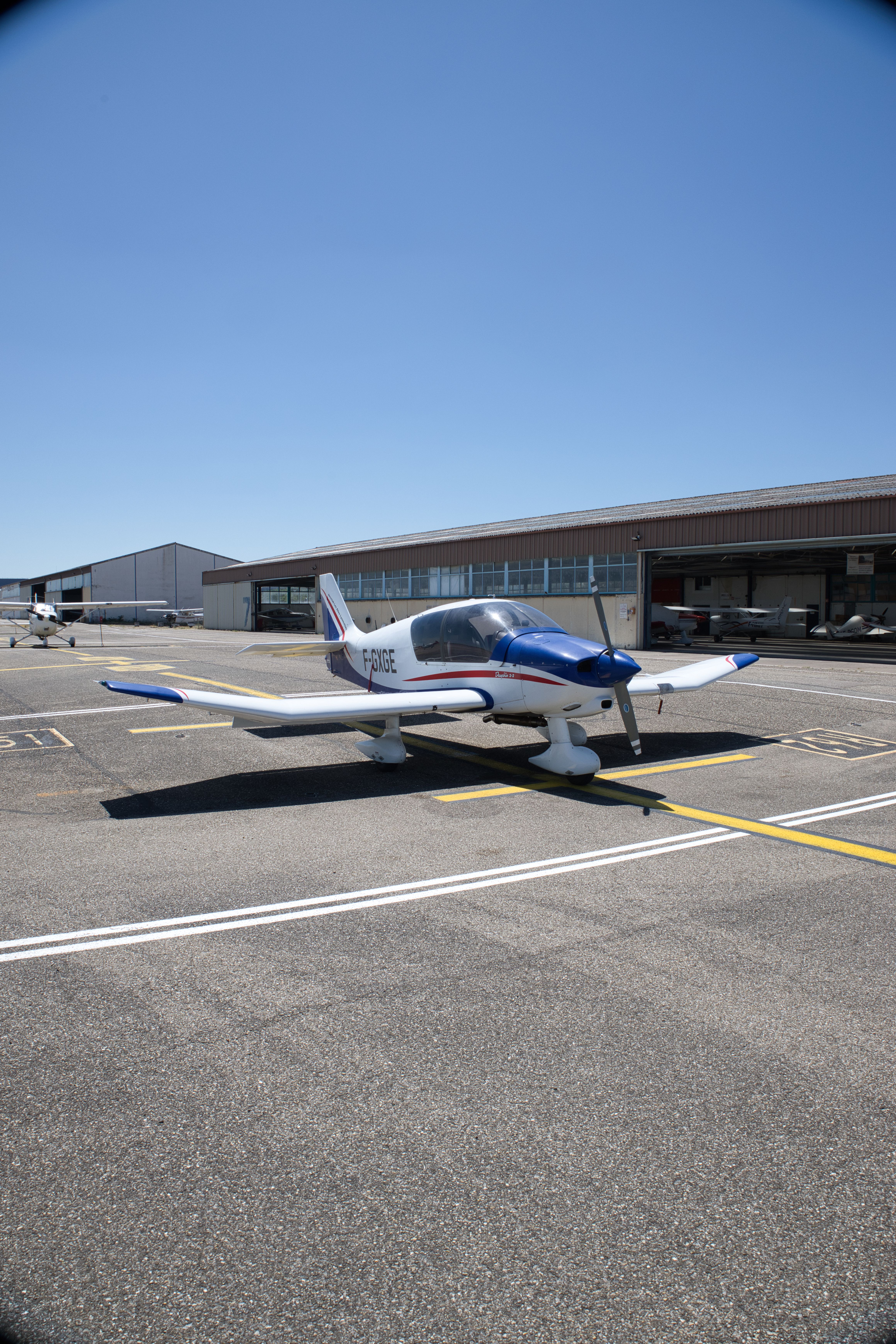Robin DR400 F-GXGE des Ailes Lyonnaises