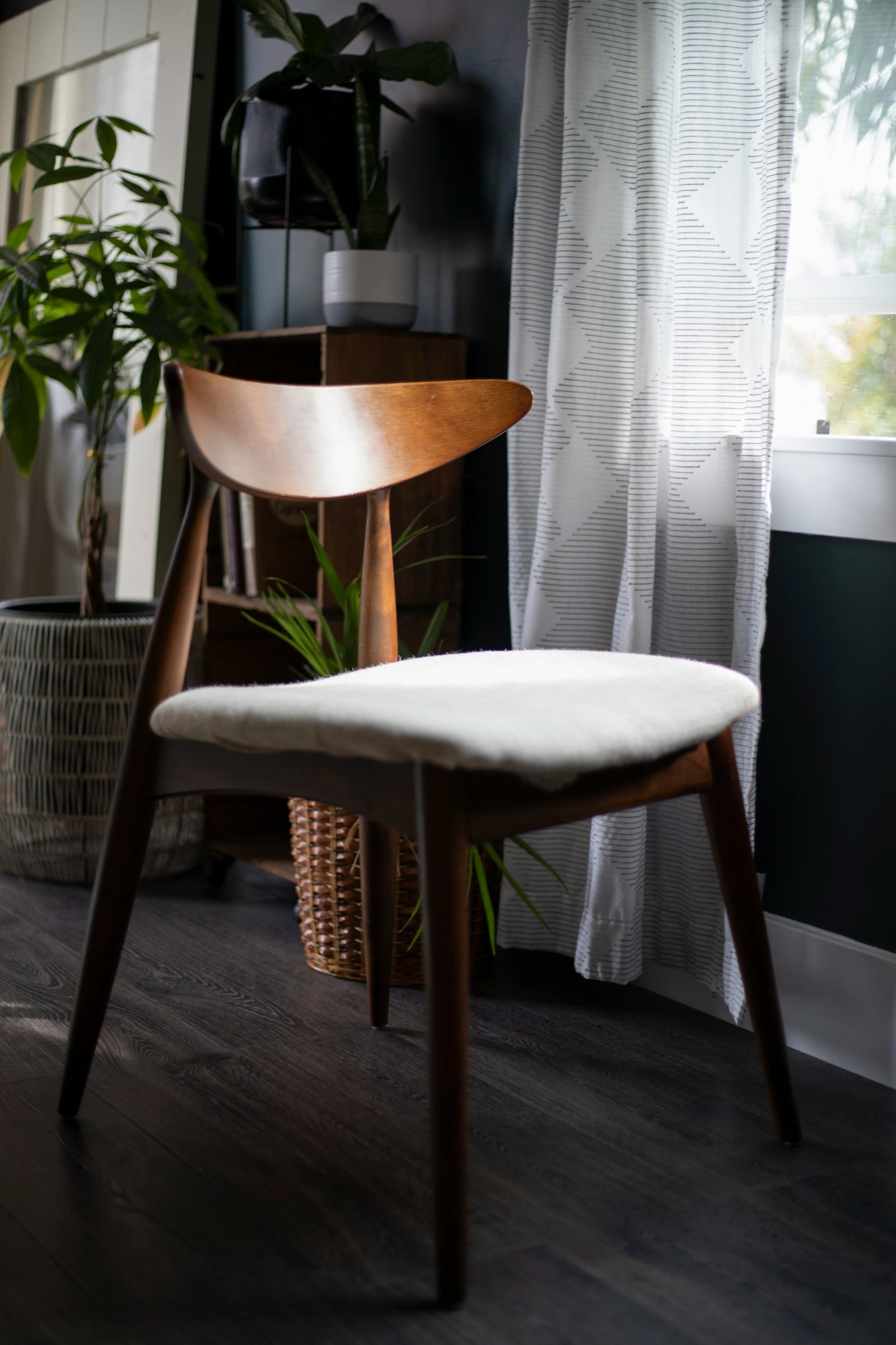 Midcentury dining chair