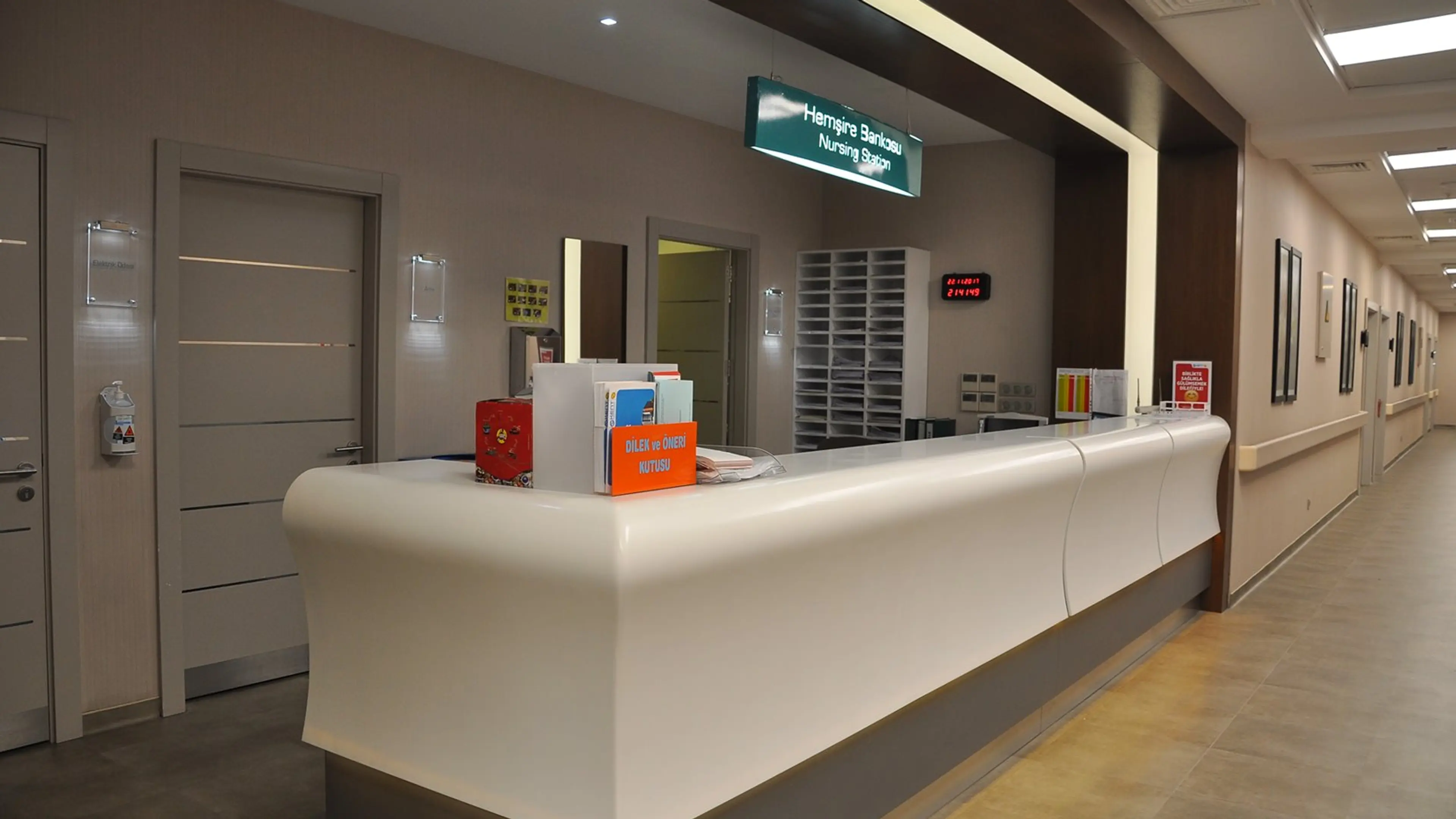 Solid Surface for Commercial Spaces
