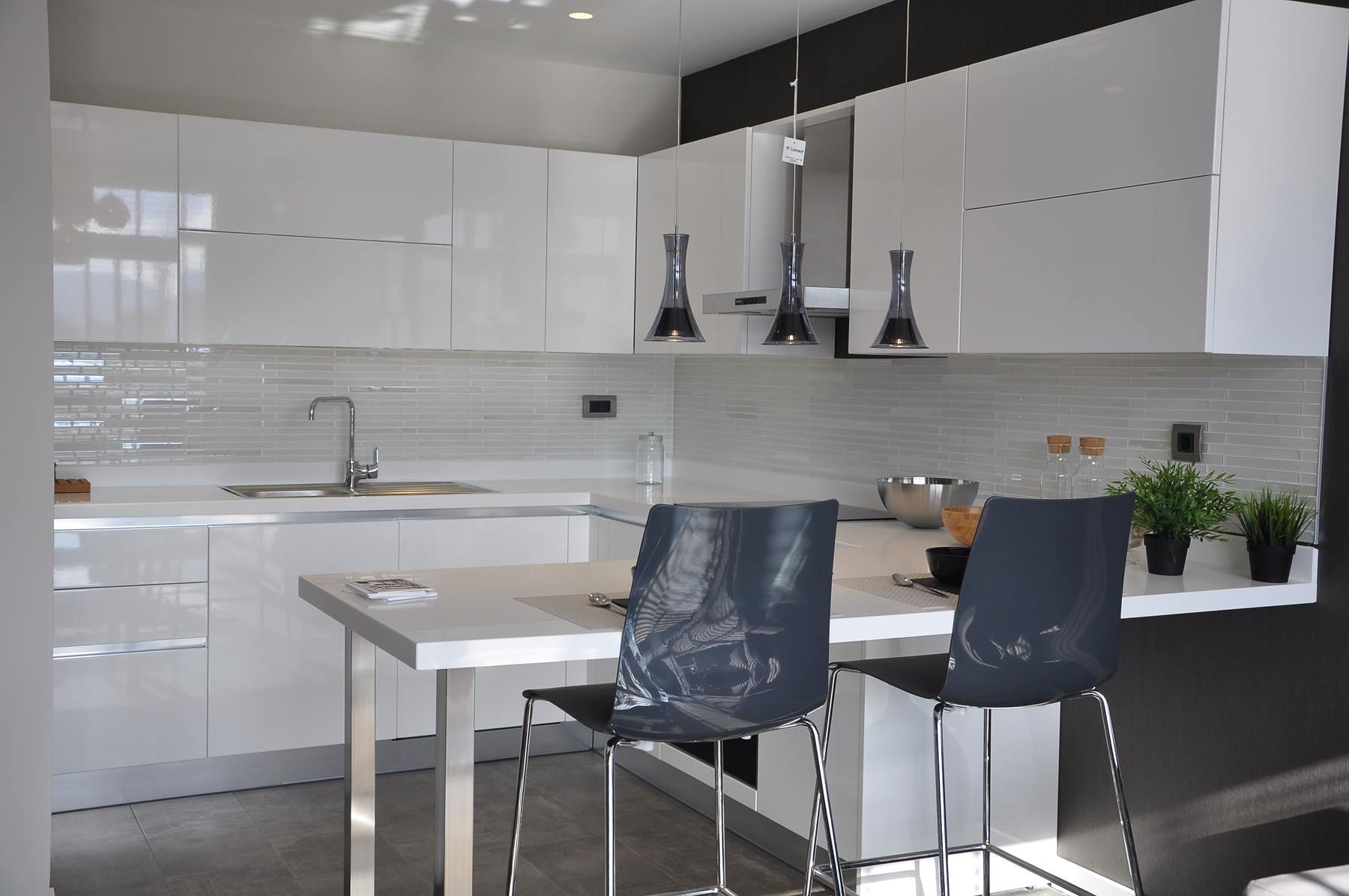 Kitchen — 4