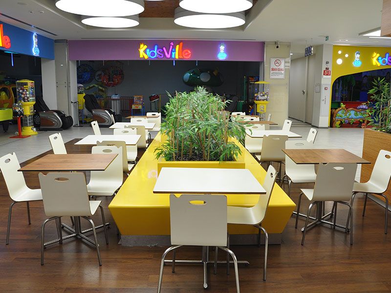 Restaurant — 4