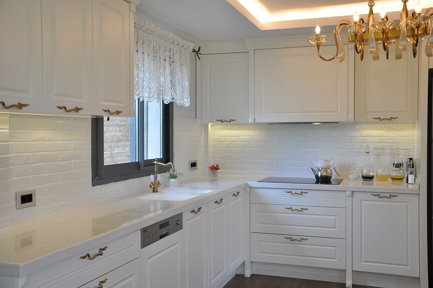 Kitchen — 10