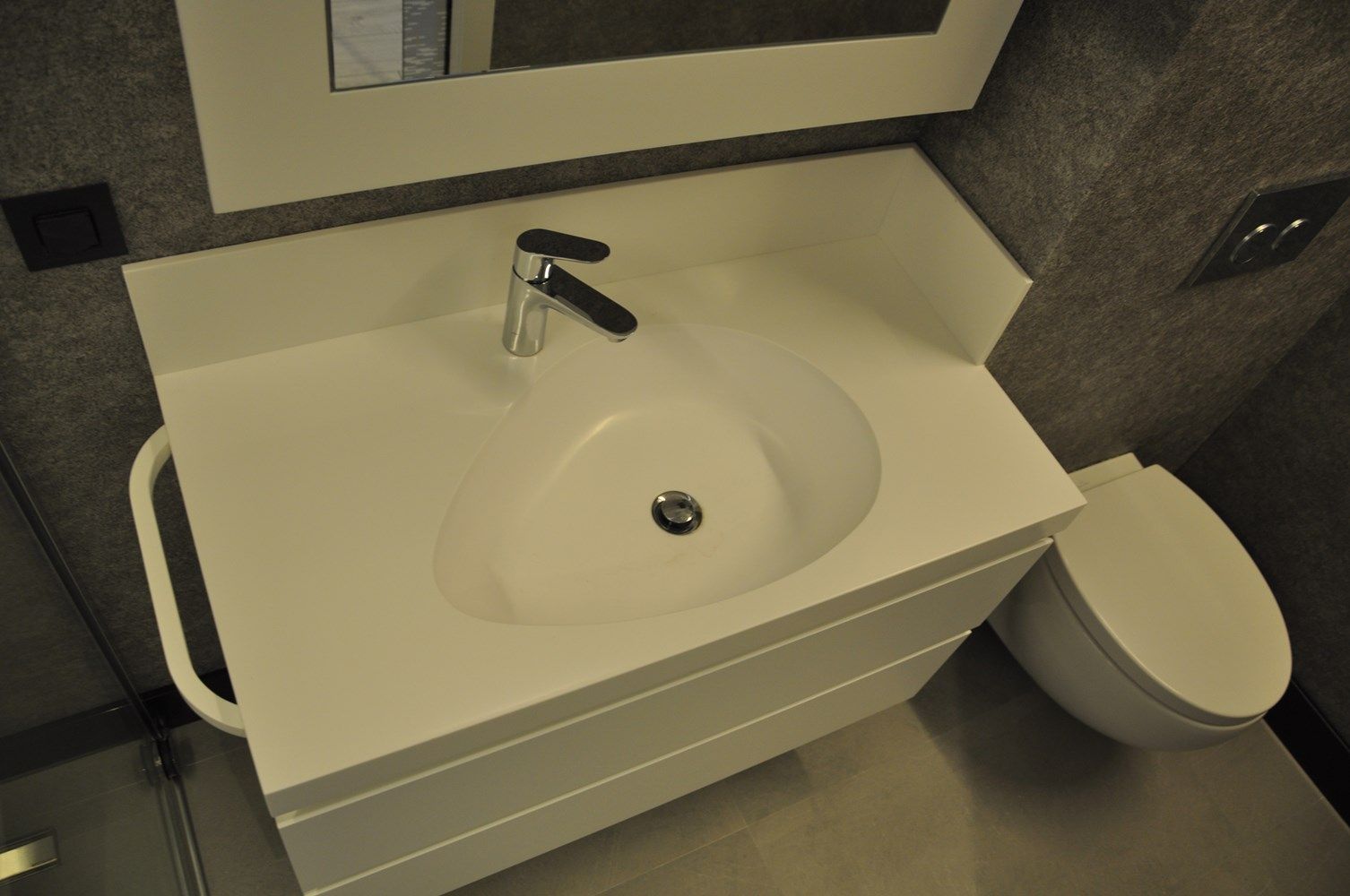 Bathroom — 10
