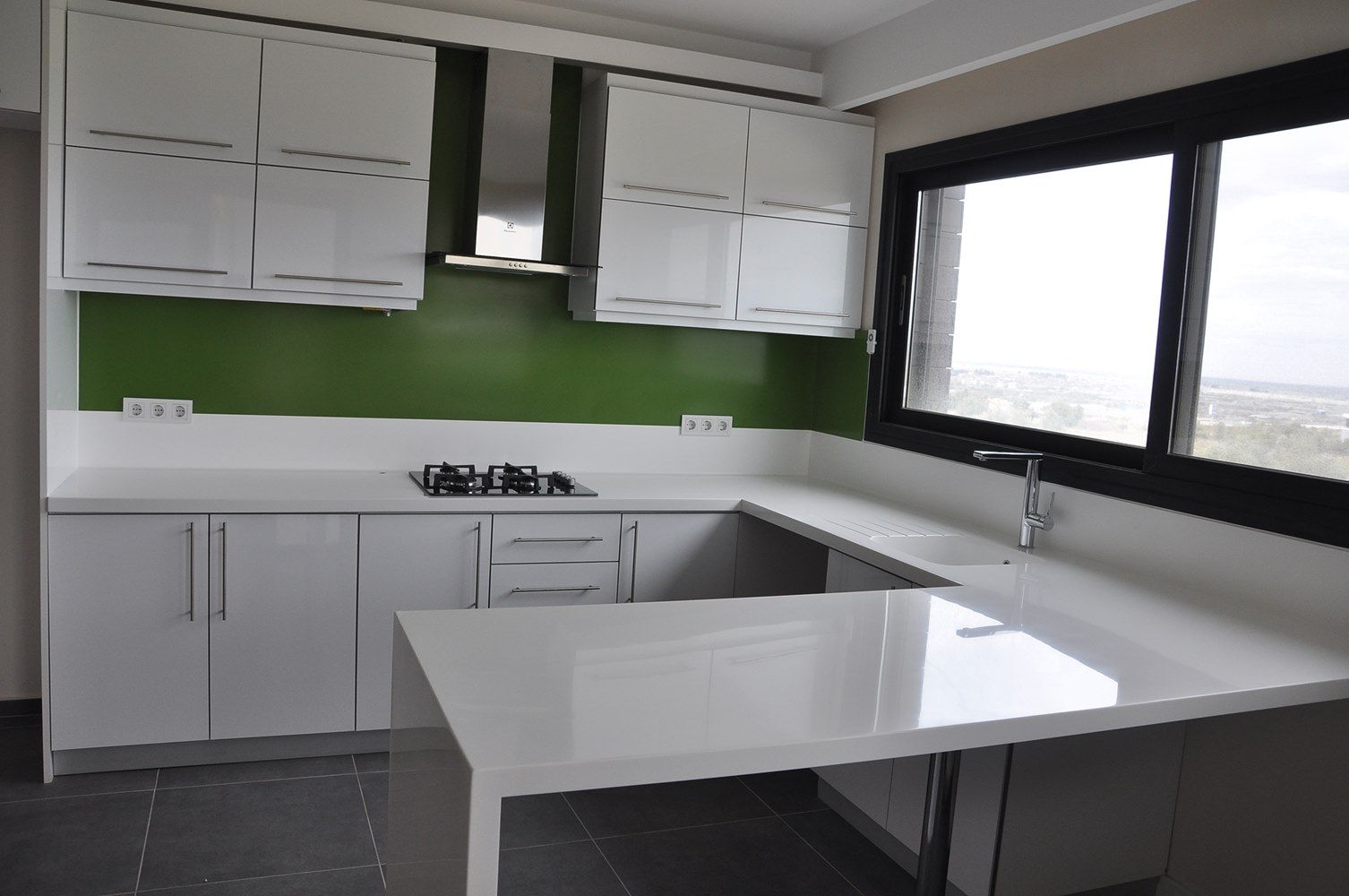 Kitchen — 6