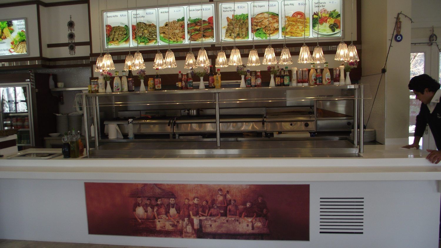 Restaurant — 8