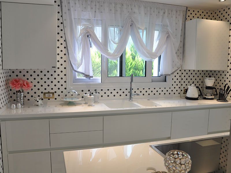 Kitchen — 17