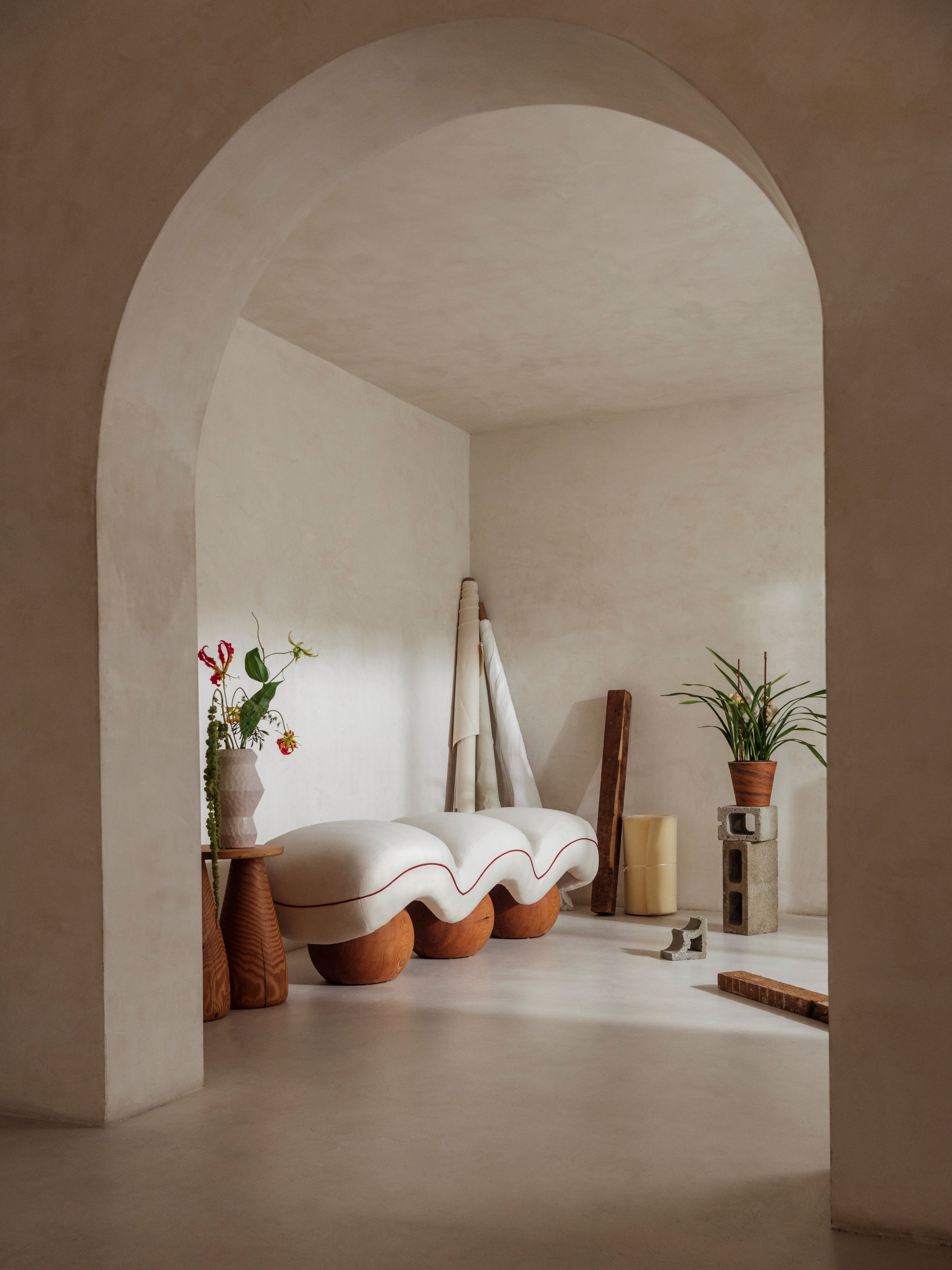 wiggle shaped bench with wood legs