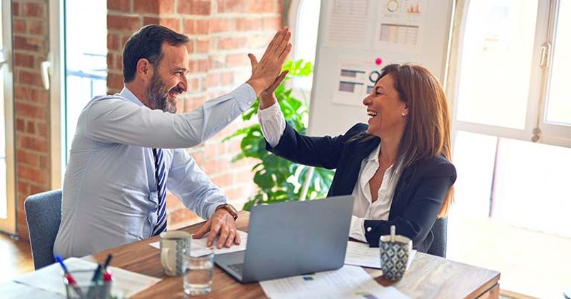 Take Action: What Tasks Salespeople Can Streamline Using Glances