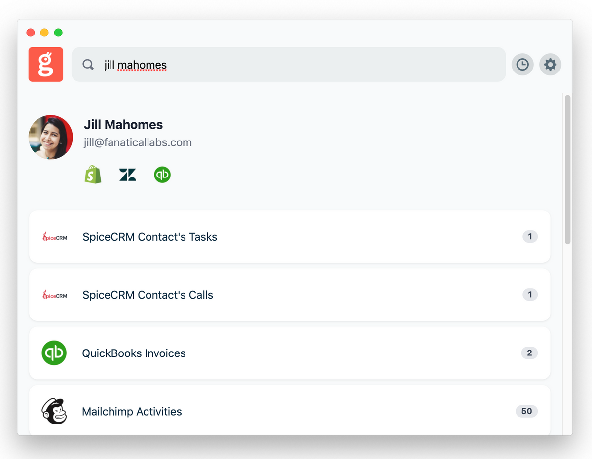 Glances user viewing data from SpiceCRM and more apps anywhere online in the same view