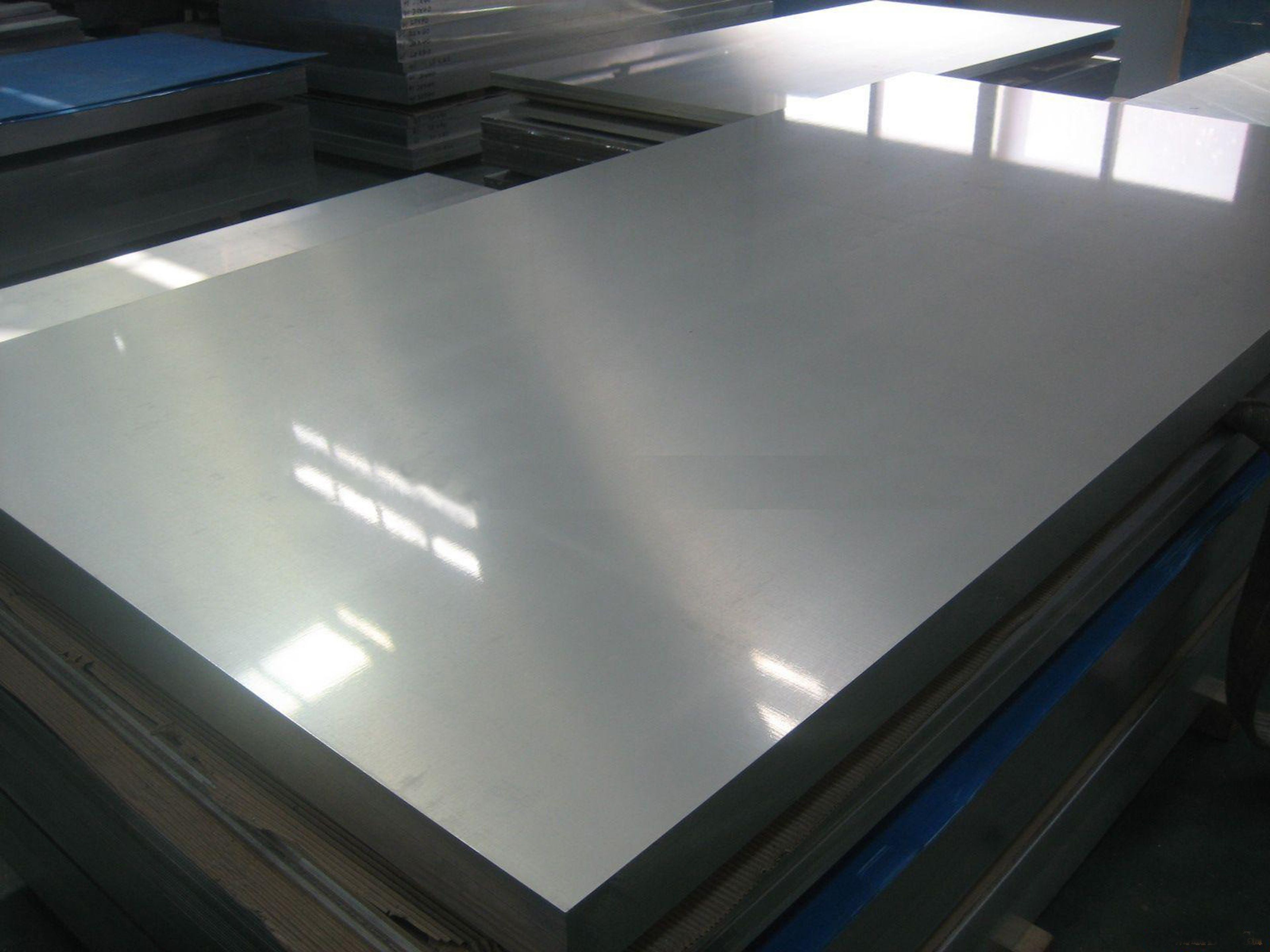 Plat Stainlees