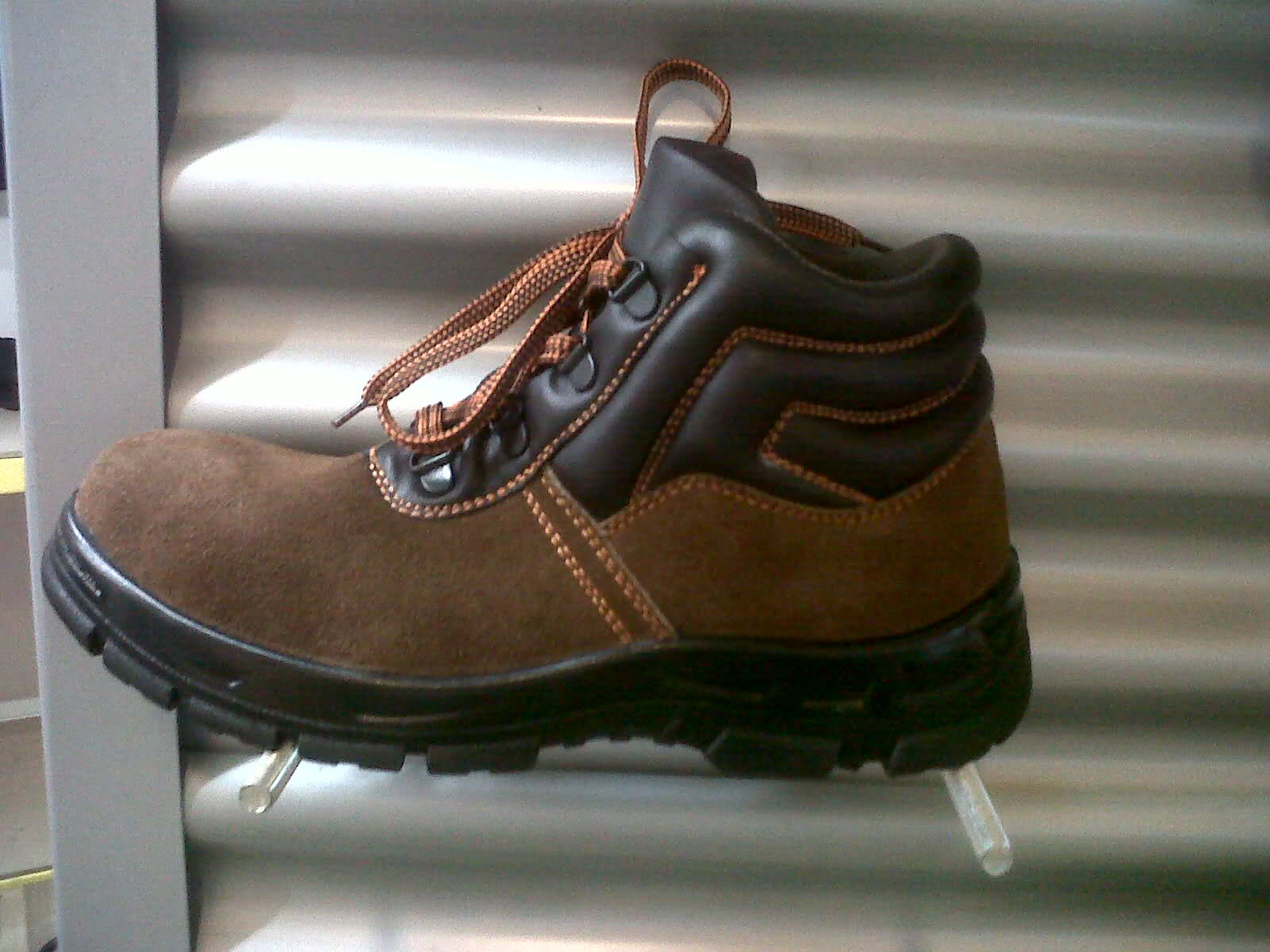 Sepatu Safety