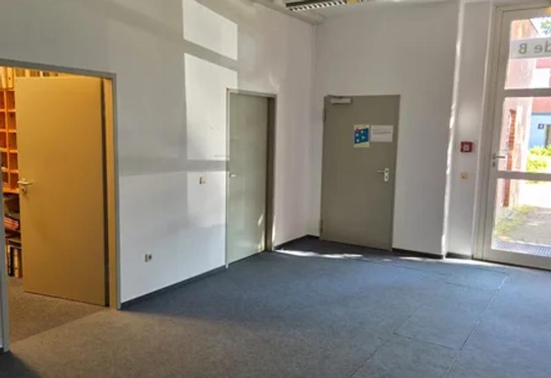 Flurbereiche zweifarbig gestrichen, Stadtverwaltung Kiel