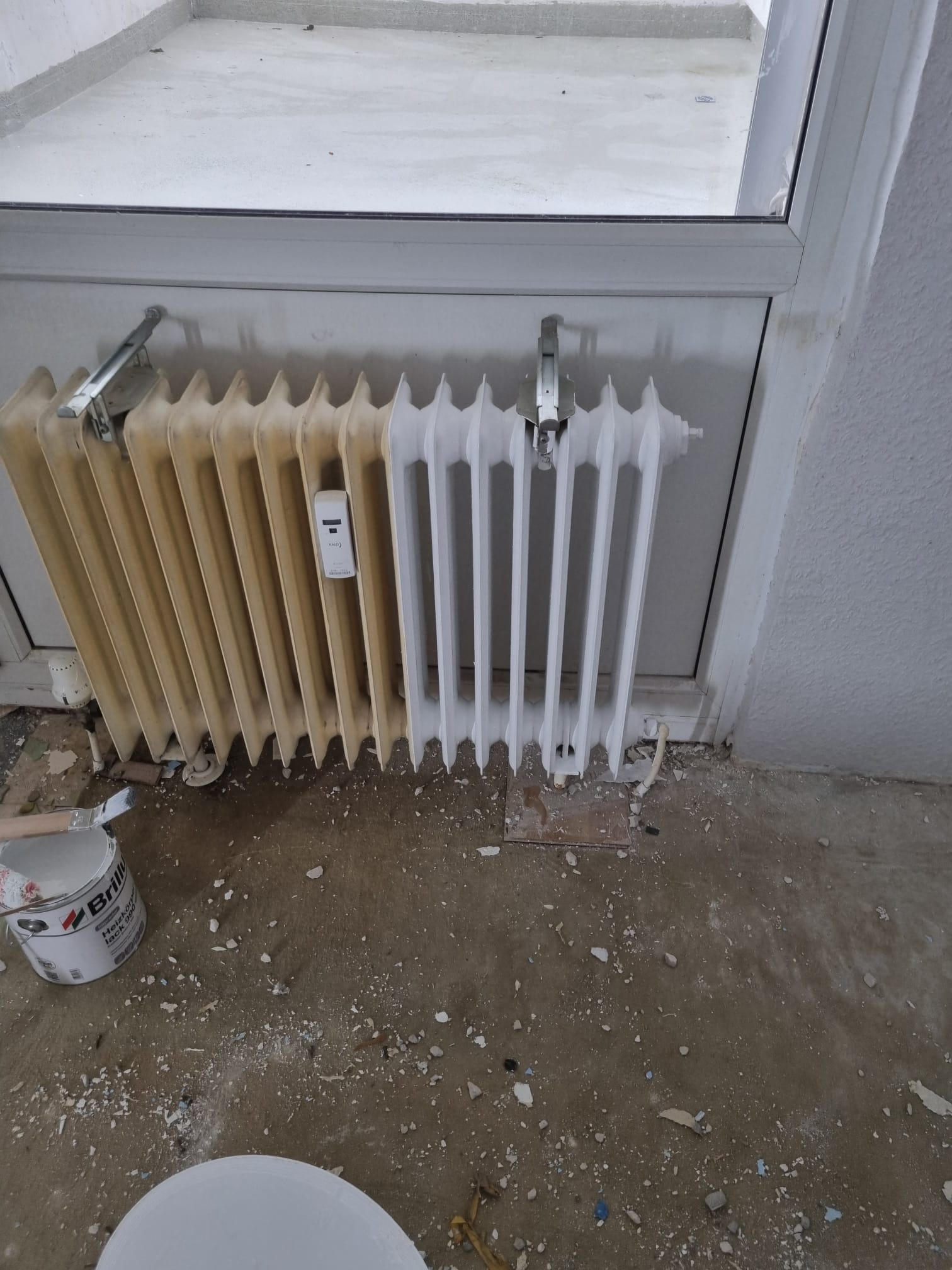 Heizkörper lackieren in Weiß