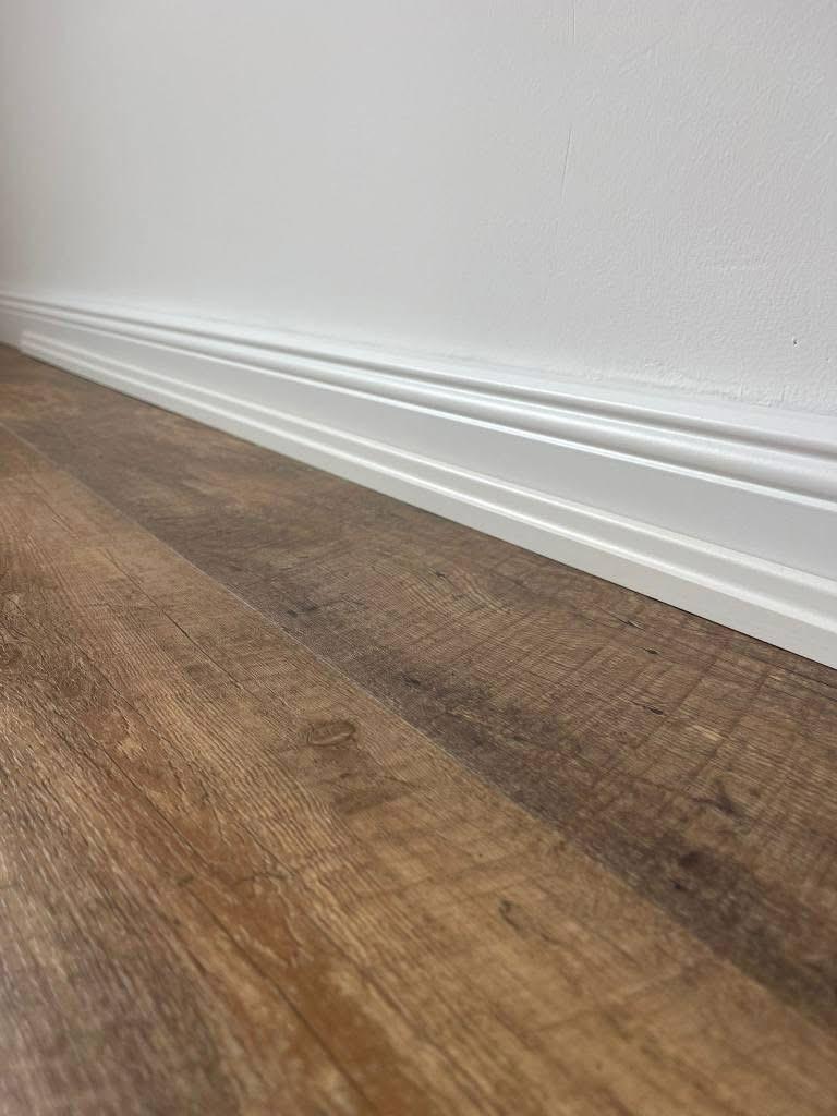 Sockelleisten montiert