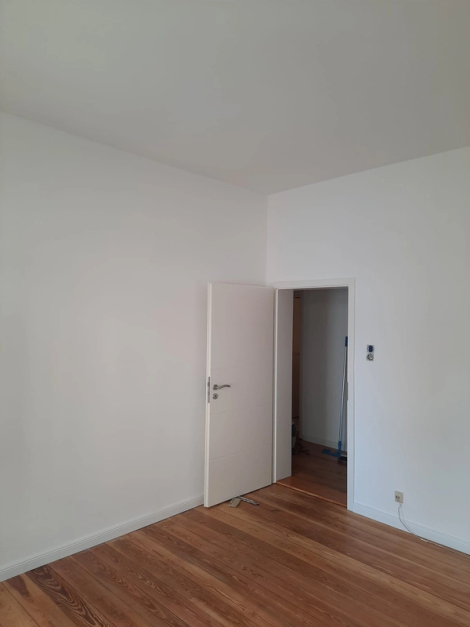 Wohnung streichen im Weiß in Hamburg