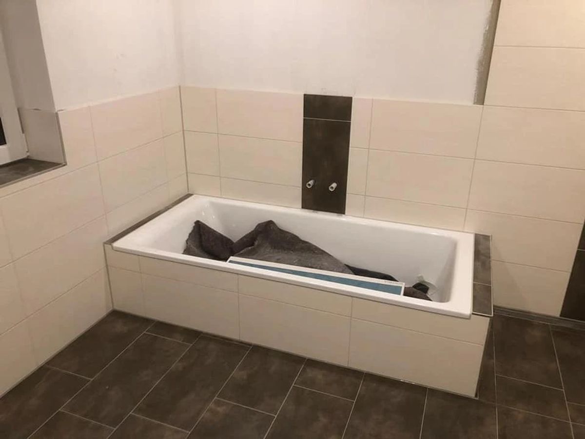 Fliesenleger in Hamburg: Fachbetrieb für Fliesenarbeiten in Bad, Küche und Wohnbereich