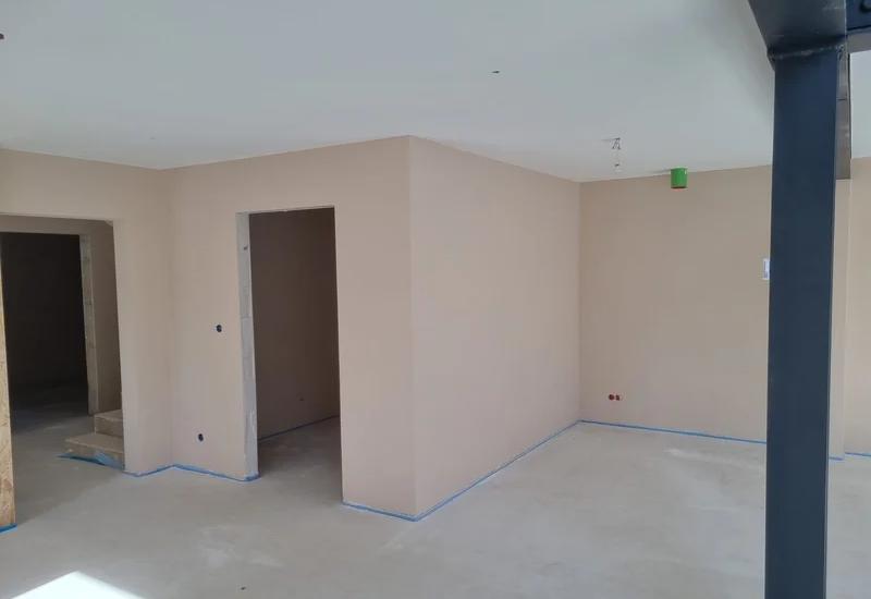 Malerarbeiten im Einfamilienhaus-Neubau