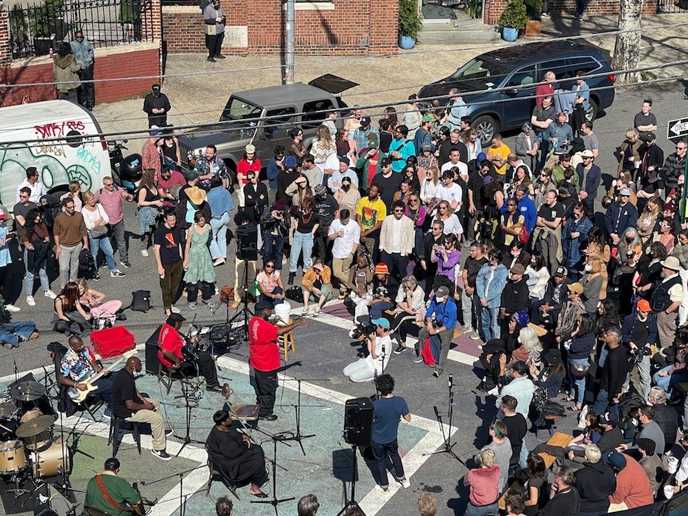 Staples Jr. Singers When Do We Get Paid Live at The Lot Radio in