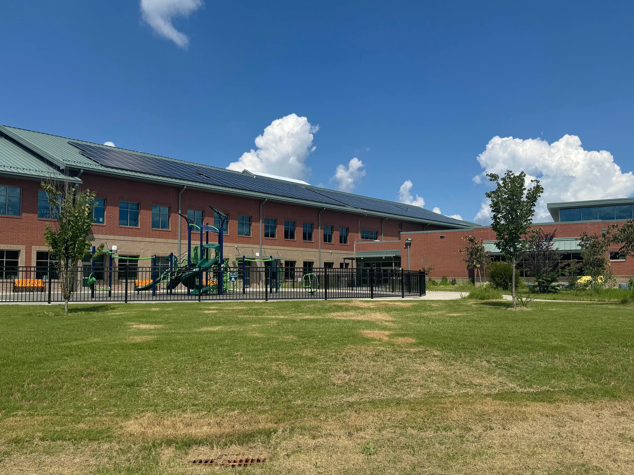 Rooftop solar at Lyons Farm Elementary