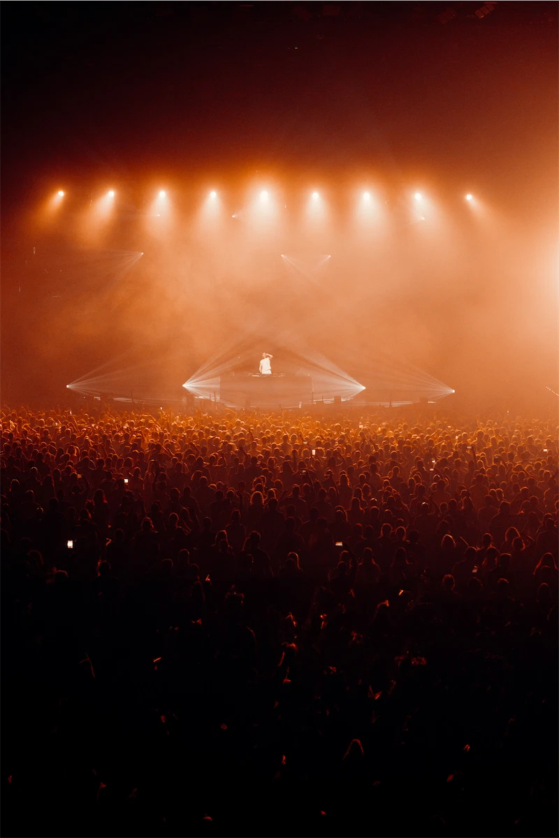 Henri pfr world tour photo concert