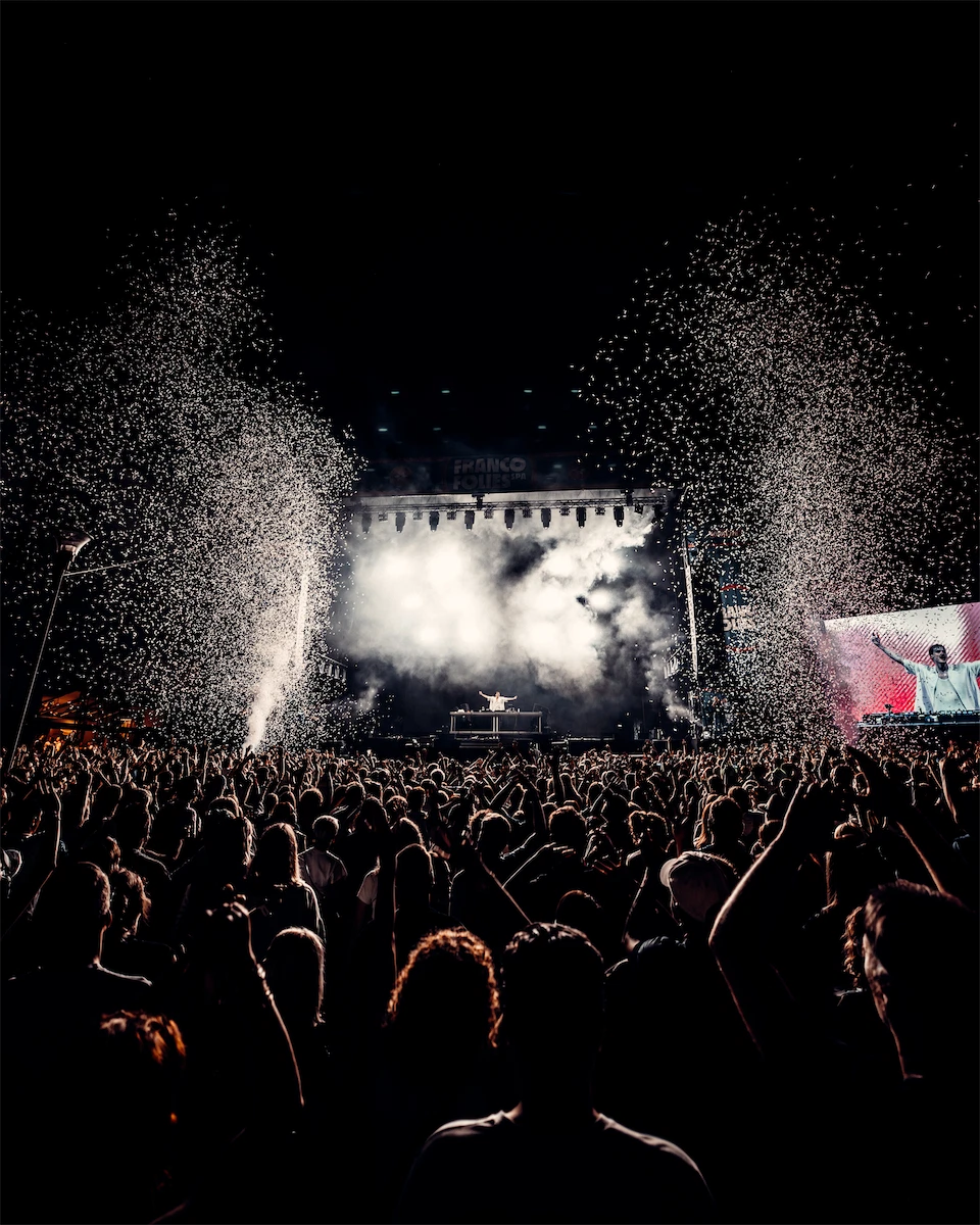 Henri pfr world tour photo concert