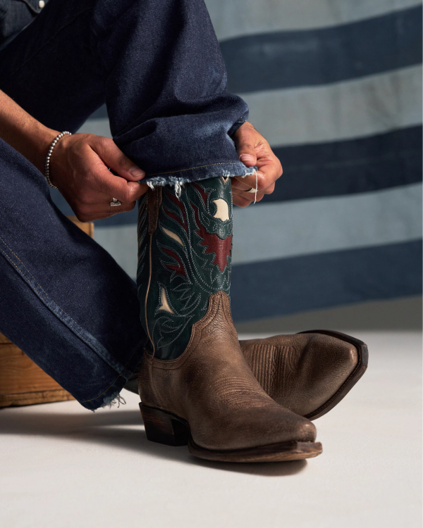 View of The Garrett Eagle - Steel Deerskin