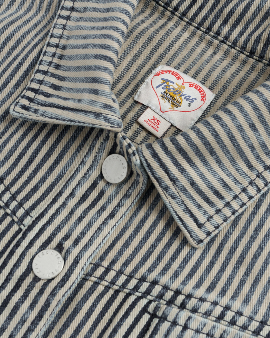 Closeup detail view of Women's S/S Denim Top - Blue / White