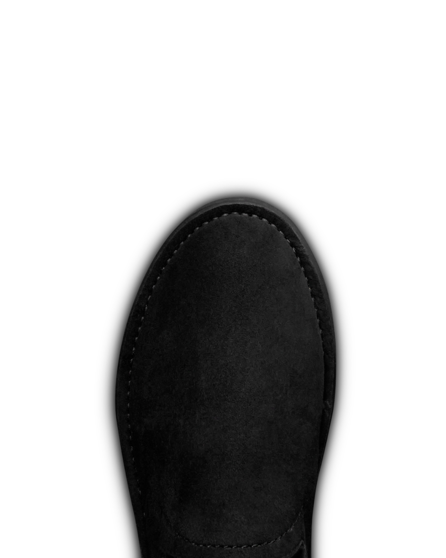 Toe view of The Oliver - Midnight on plain background