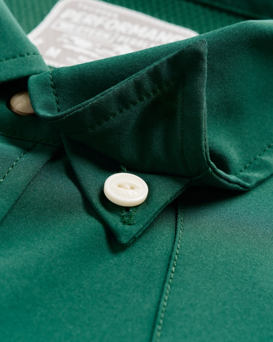 Closeup detail view of Men's Performance Western Pearl Snap LS - Classic Fit - Hunter Green