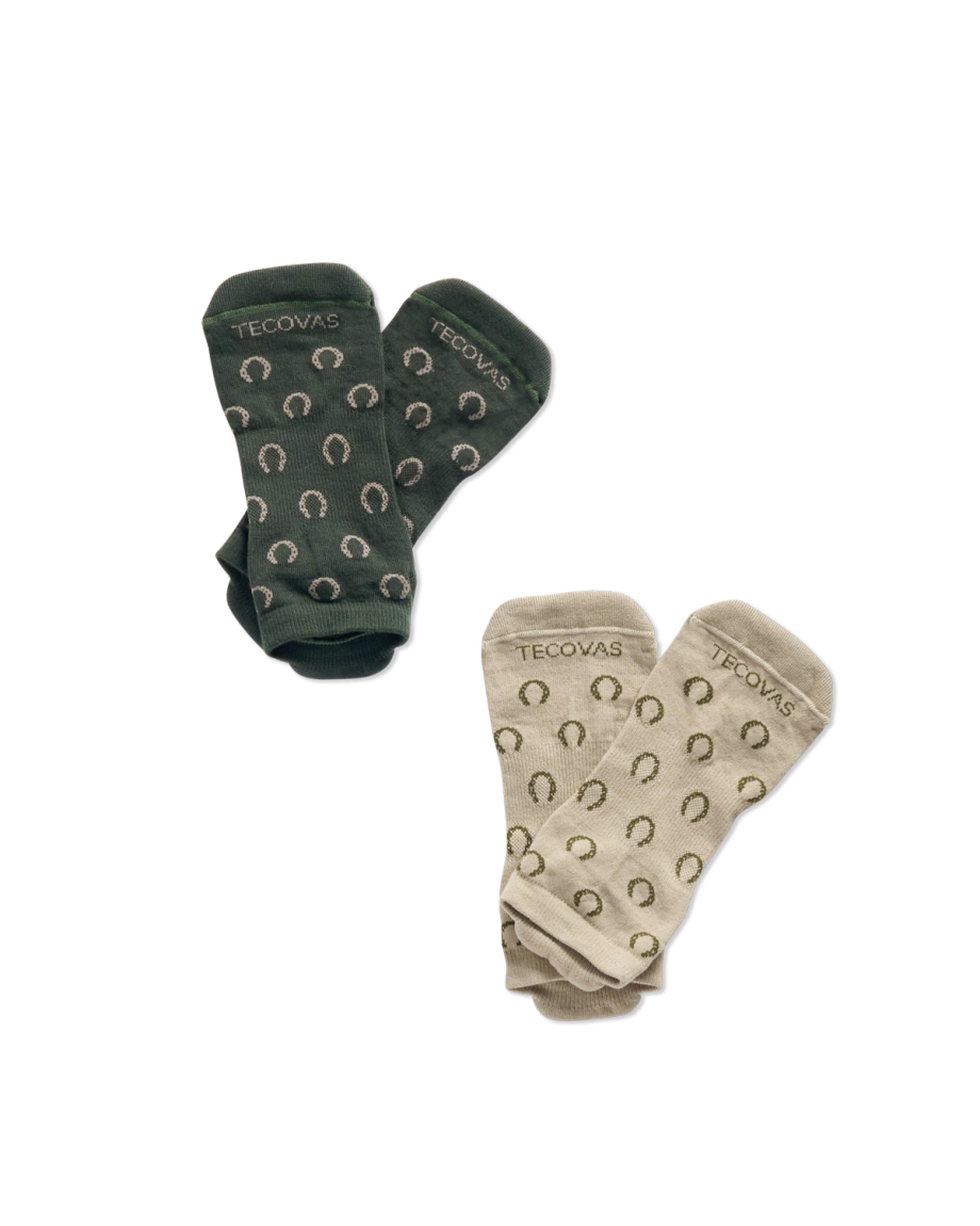 Front view of Horseshoe Ankle Sock (2-Pack) - Green / Sand on plain background