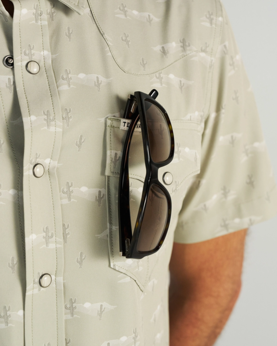 Closeup detail view of Men's Performance Western Short Sleeve Pearl Snap - Desert Sage/Light Sand