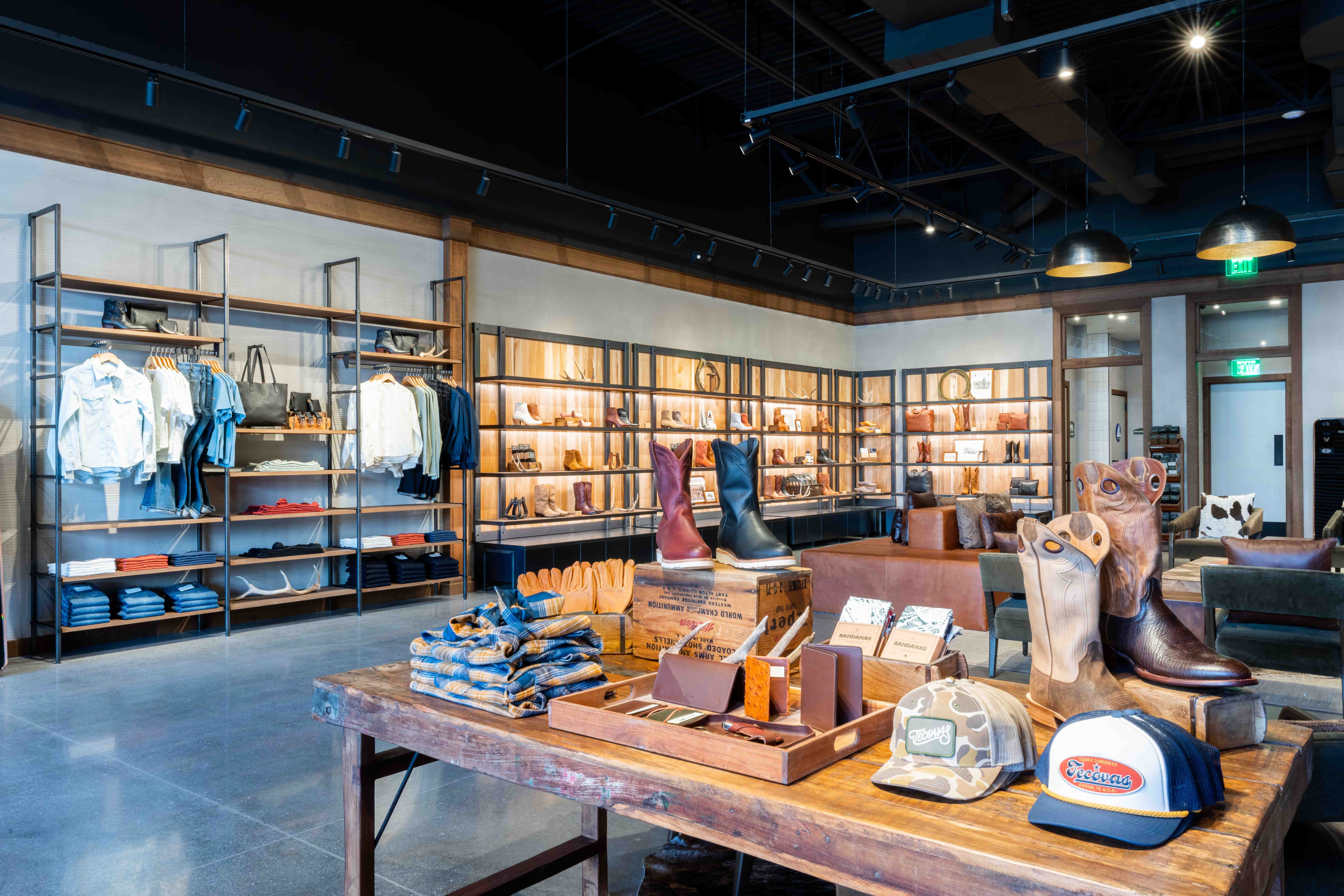 Image of Tecovas Victoria Gardens store.