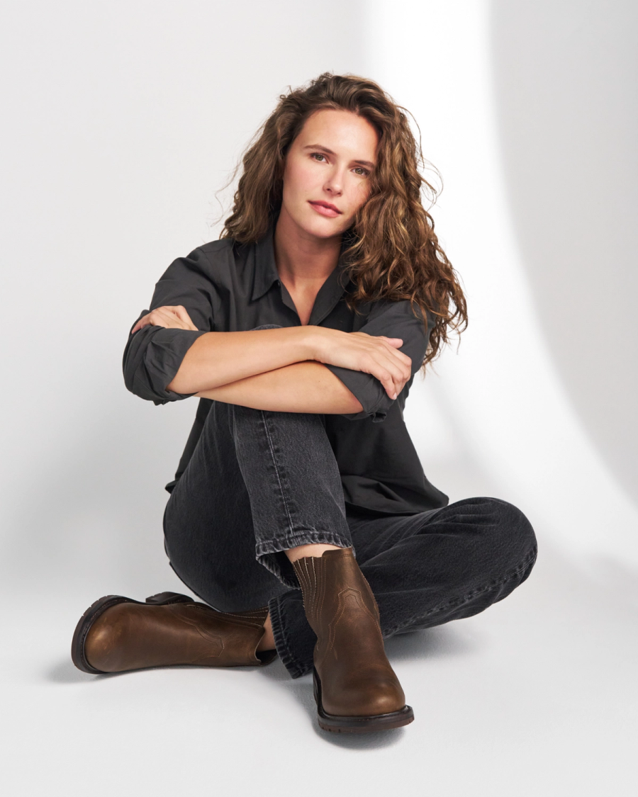 The Chelsea in Cafe Cowhide - Women's Chelsea Boot | Tecovas