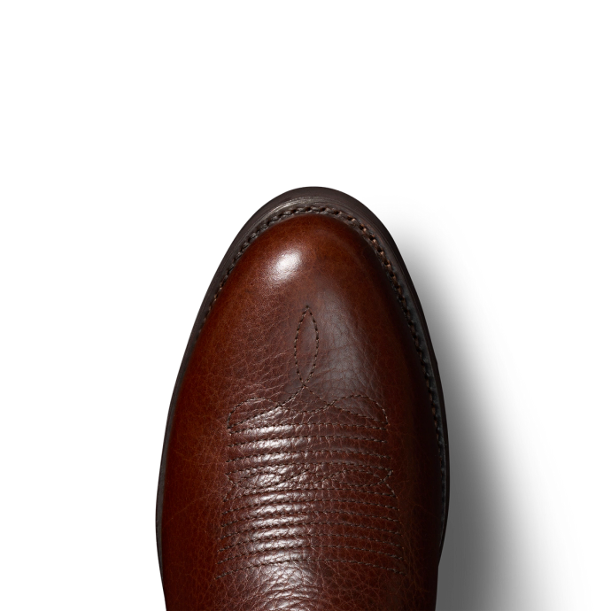 Toe view of The Bandera - Chocolate on plain background