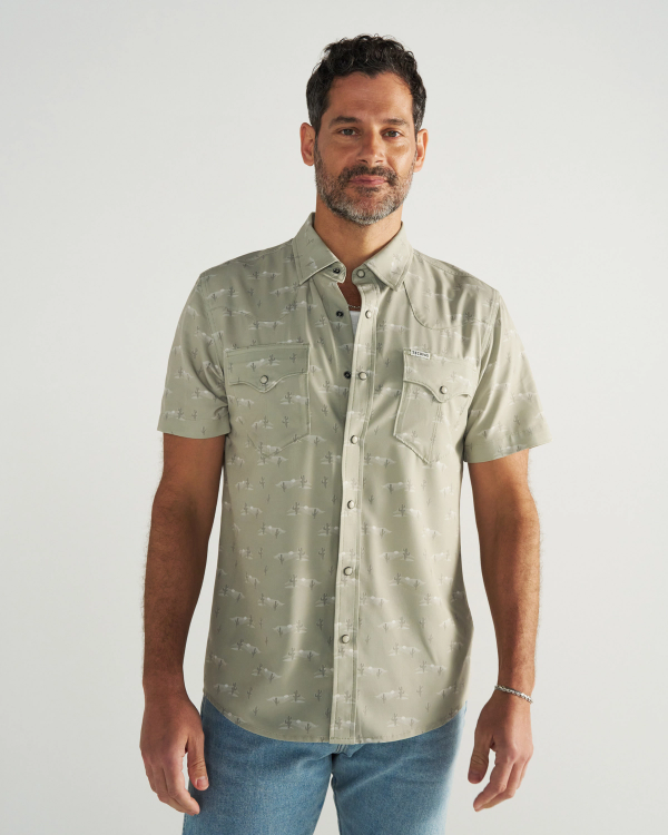 Closeup detail view of Men's Performance Western Short Sleeve Pearl Snap - Desert Sage/Light Sand