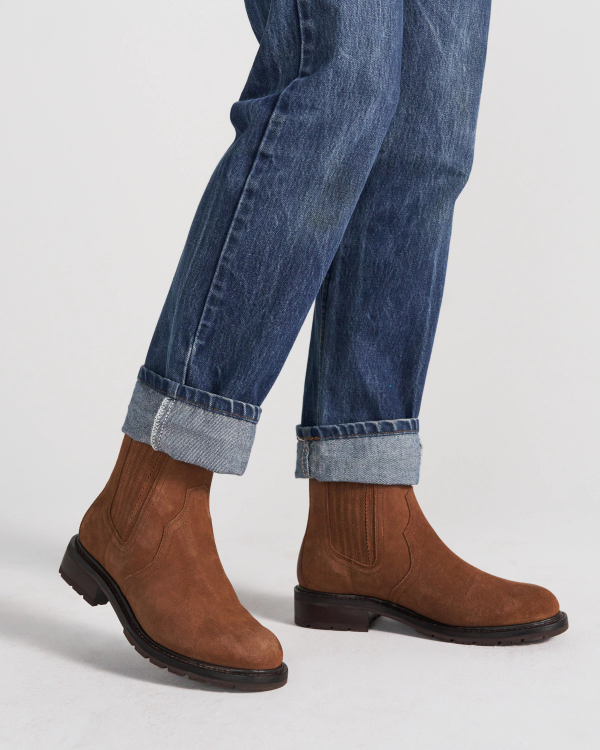 View of The Chelsea Shearling - Bourbon Suede