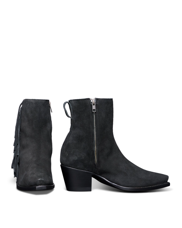 Pair of the Georgia boots in the color midnight. 