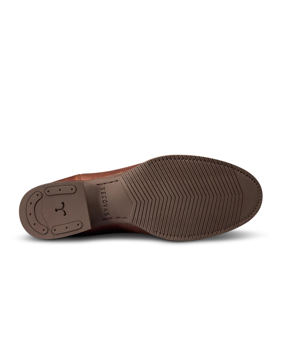 Sole view of The Glen - Light Molasses Cowhide on plain background