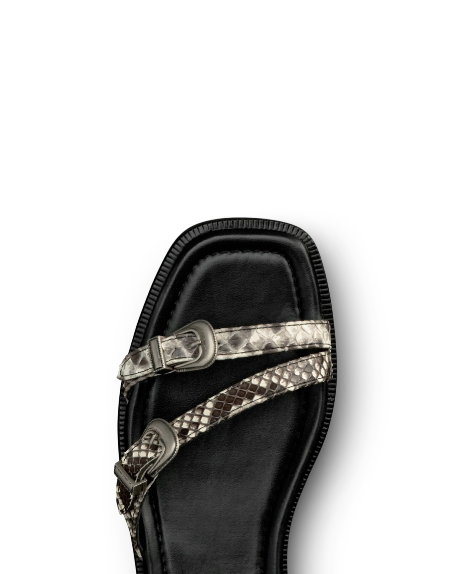 View of The Blakely - Black/Bone